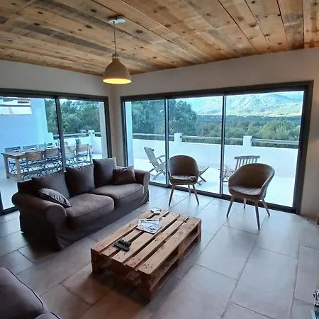 Taru Pinarello Villa