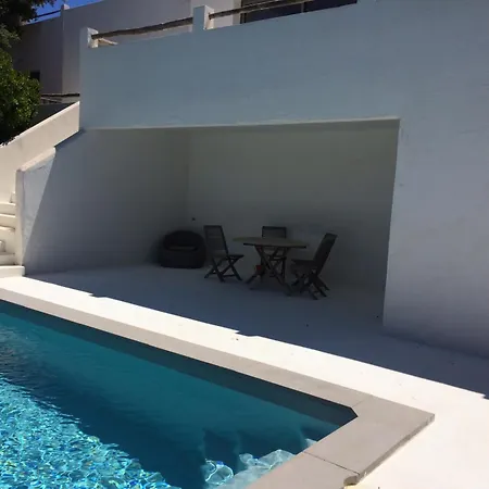 Villa Taru Pinarello *